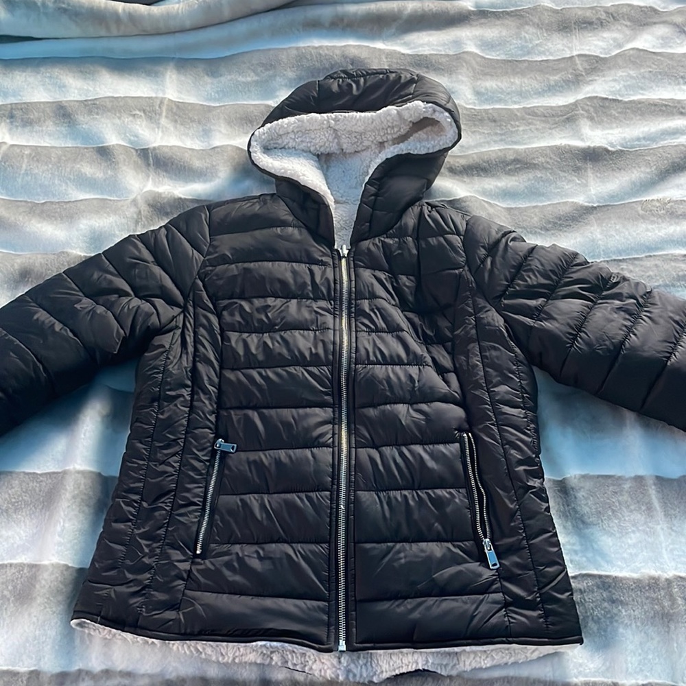 Love tree Sherpa lined black jacket , size medium
